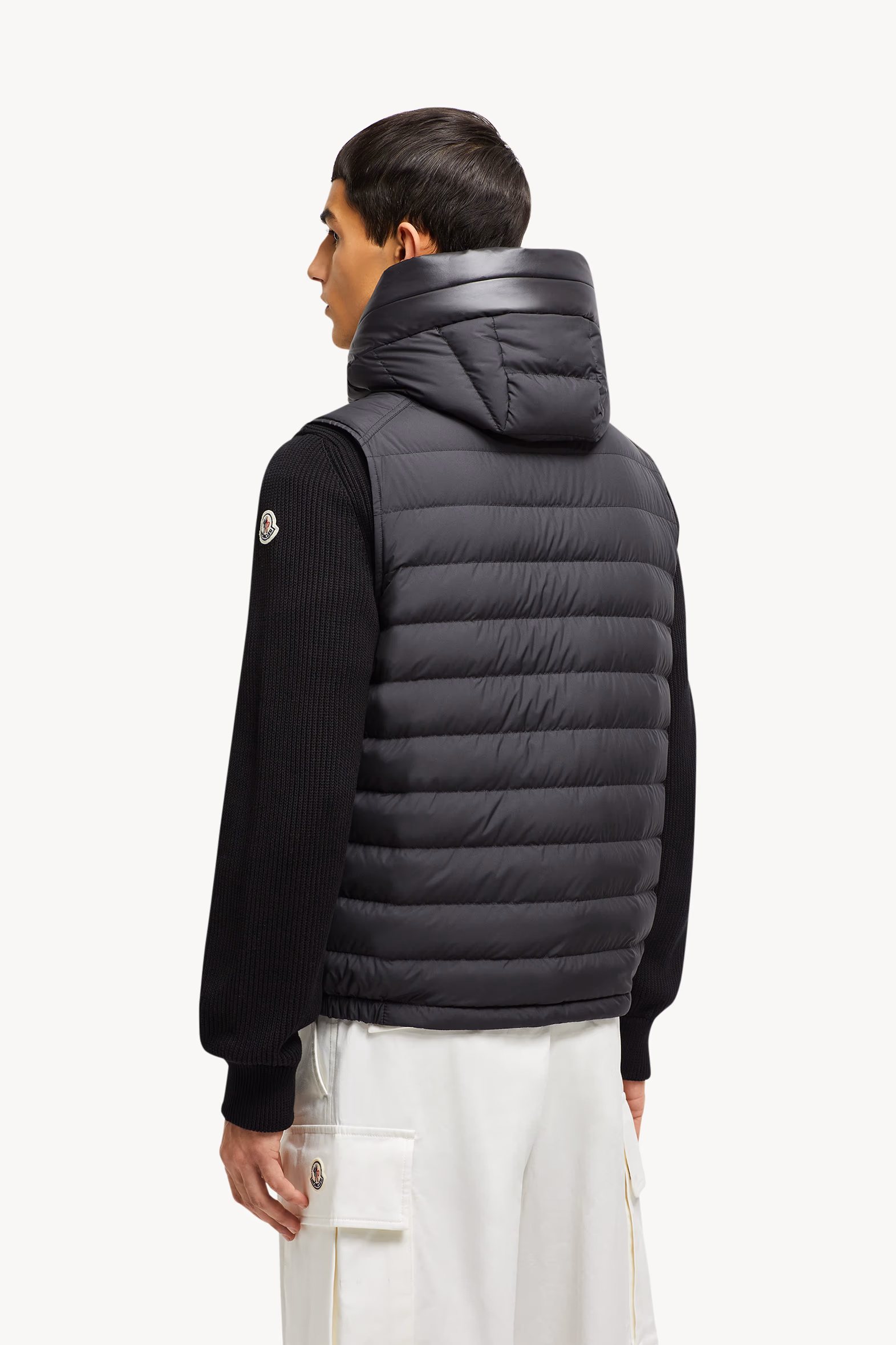 Chaleco plumífero con capucha Bourget Hombre Negro Moncler 5